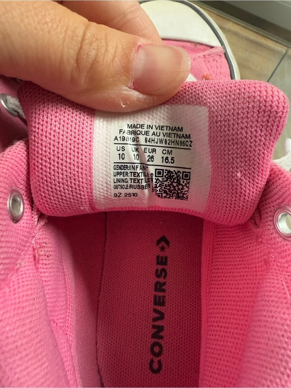 Converse Kids Pink High-Top Sneakers with Red Heart Print size 10 toddler